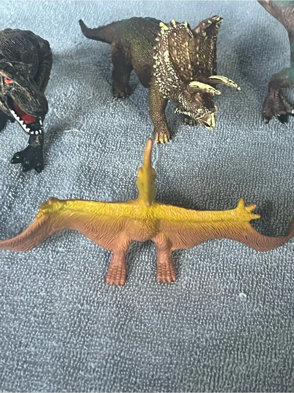Assorted Reptile Toy Set - Green, Yellow, Brown Dinosaurs